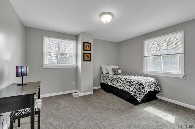 5755 Fisk Road, Pendleton, NY 14094