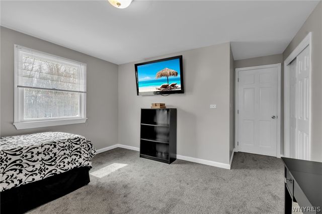 5755 Fisk Road, Pendleton, NY 14094