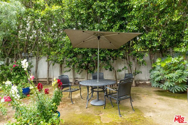 4530 W 8th Street, Los Angeles, CA 90005