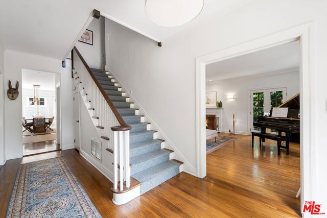 4530 W 8th Street, Los Angeles, CA 90005