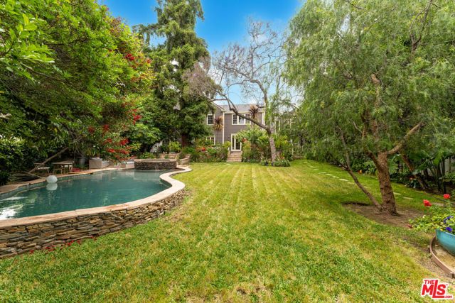 4530 W 8th Street, Los Angeles, CA 90005