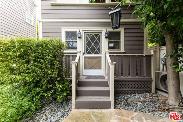 4530 W 8th Street, Los Angeles, CA 90005