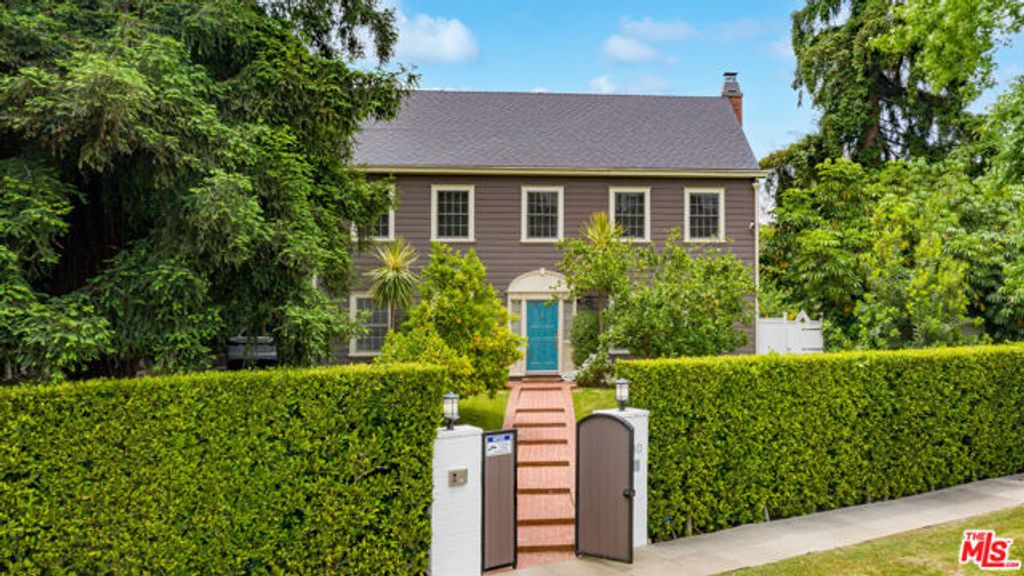 4530 W 8th Street, Los Angeles, CA 90005