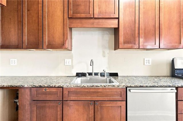 309 E Emanuel Cleaver Boulevard 404, Kansas City, MO 64112