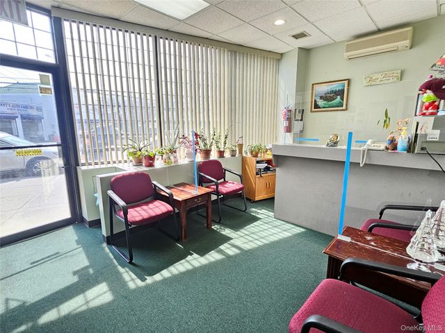 19217 47 Avenue A, Flushing, NY 11358