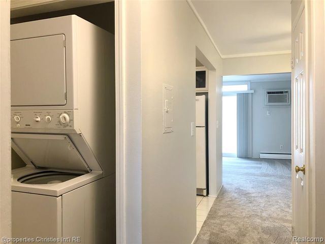 4917 Crooks Road H4, Royal Oak, MI 48073