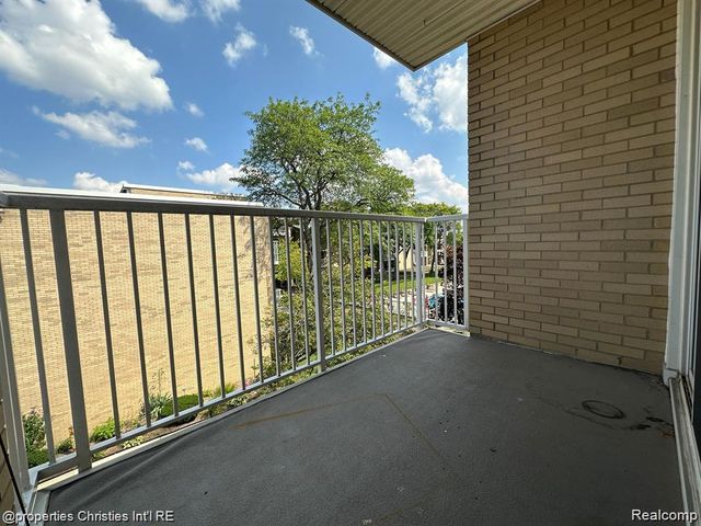 4917 Crooks Road H4, Royal Oak, MI 48073