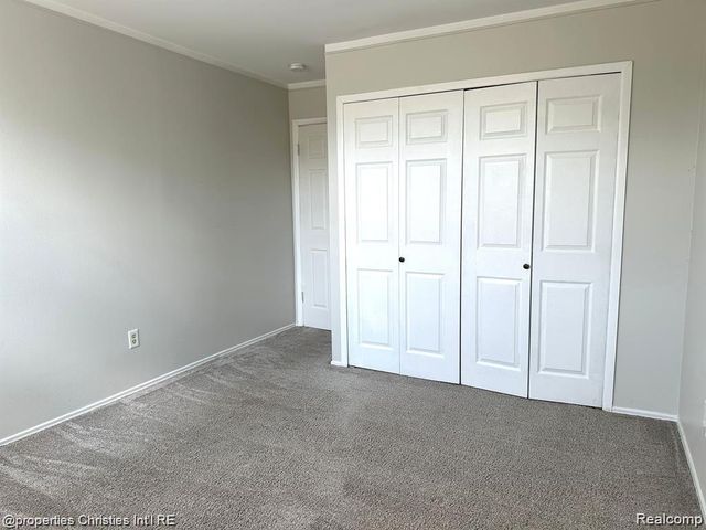 4917 Crooks Road H4, Royal Oak, MI 48073