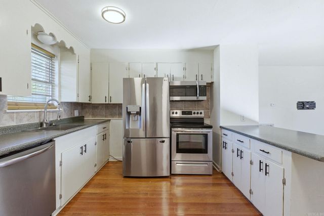 24 Bellemeade Dr, Little Rock, AR 72204