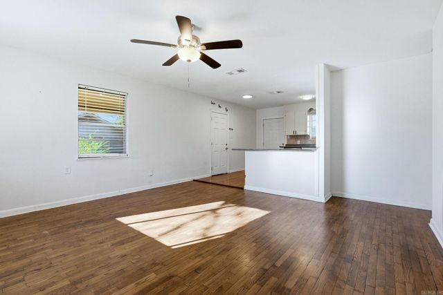 24 Bellemeade Dr, Little Rock, AR 72204