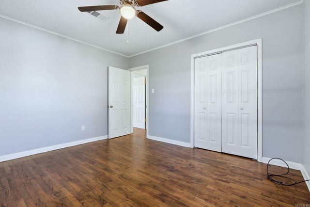 24 Bellemeade Dr, Little Rock, AR 72204