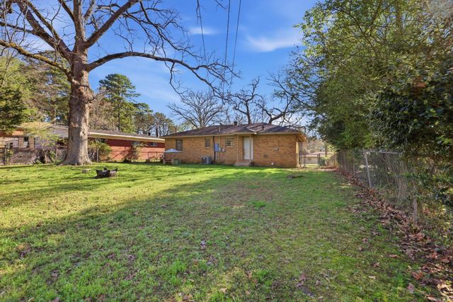 24 Bellemeade Dr, Little Rock, AR 72204