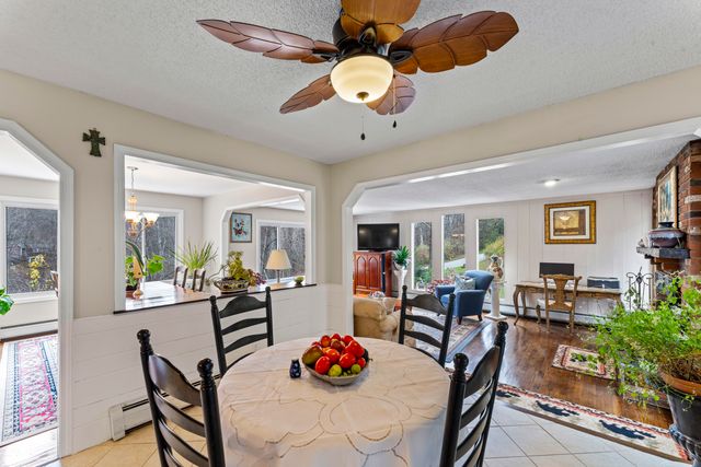 8 Glenview Road, Sherman, CT 06784