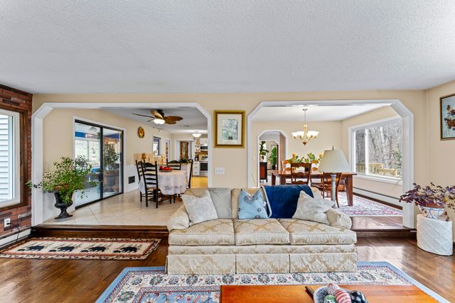 8 Glenview Road, Sherman, CT 06784