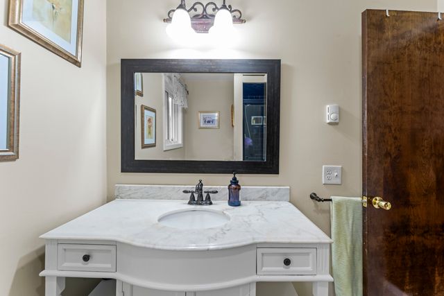 8 Glenview Road, Sherman, CT 06784