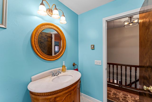 8 Glenview Road, Sherman, CT 06784