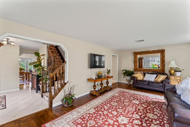 8 Glenview Road, Sherman, CT 06784