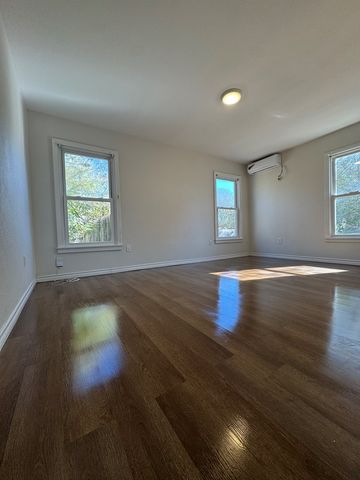 1209 W 24th St, Odessa, TX 79763