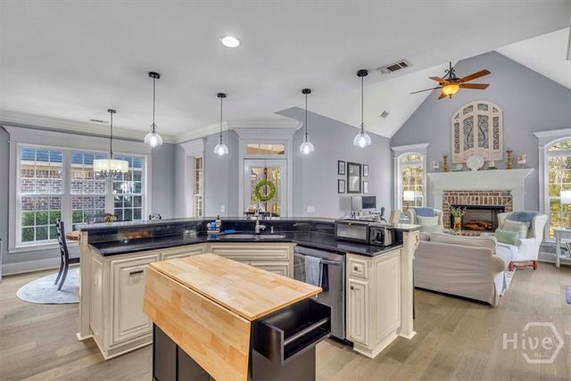 176 Crosswinds Drive, Richmond Hill, GA 31324