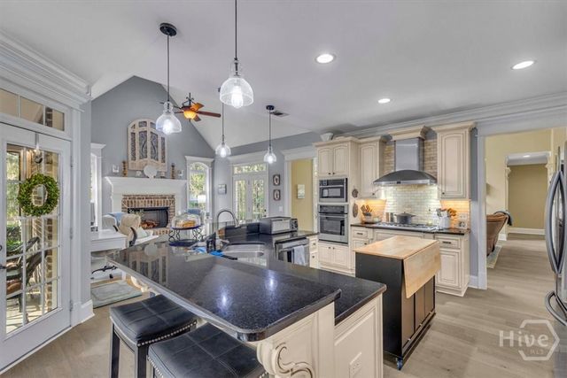 176 Crosswinds Drive, Richmond Hill, GA 31324