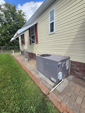 1613 SW 35 Circle, Okeechobee, FL 34974