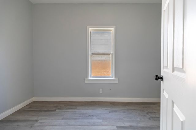 2604 Schrage Avenue, Whiting, IN 46394