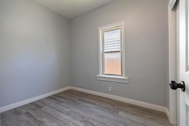2604 Schrage Avenue, Whiting, IN 46394