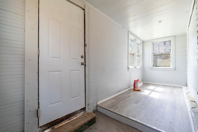 2604 Schrage Avenue, Whiting, IN 46394
