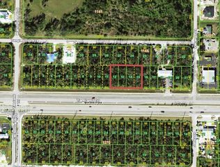716,718,720,722 TAMIAMI TRAIL, Port Charlotte, FL 33953