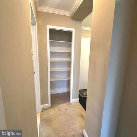 6641 WAKEFIELD DR #219, Alexandria, VA 22307