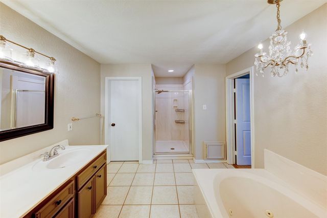 402 Live Oak Lane, Friendswood, TX 77546