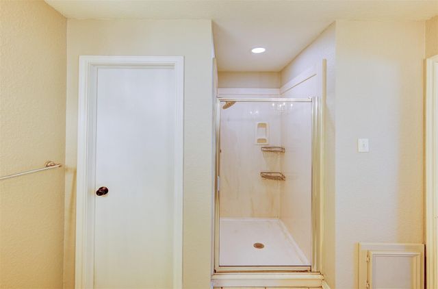 402 Live Oak Lane, Friendswood, TX 77546