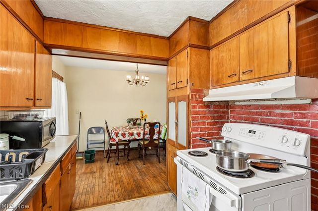 3855,3871 N Broadway, Geneva, OH 44041