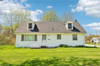 3855,3871 N Broadway, Geneva, OH 44041