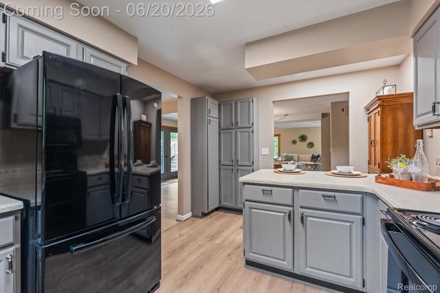 3325 Proctor Lane, Oakland Charter Township, MI 48363