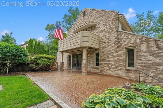 3325 Proctor Lane, Oakland Charter Township, MI 48363