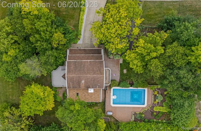3325 Proctor Lane, Oakland Charter Township, MI 48363