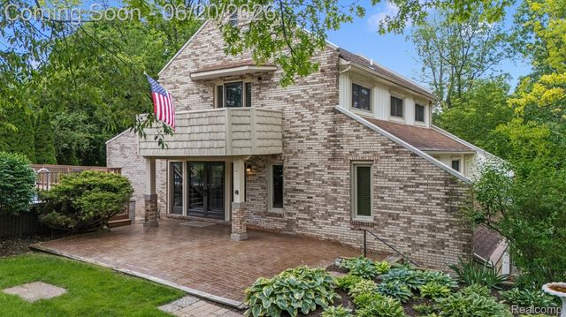 3325 Proctor Lane, Oakland Charter Township, MI 48363