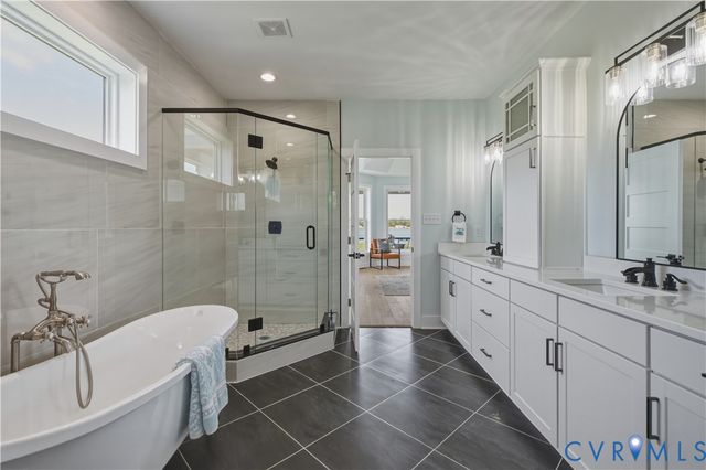 1355 Cowart Rd, Lottsburg, VA 22511