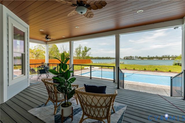 1355 Cowart Rd, Lottsburg, VA 22511