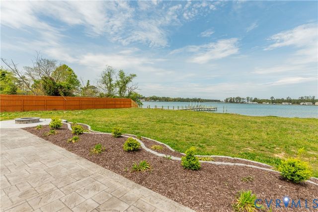1355 Cowart Rd, Lottsburg, VA 22511