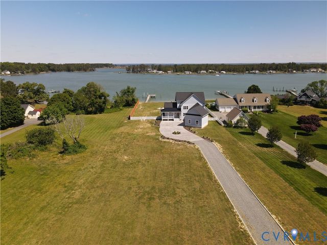 1355 Cowart Rd, Lottsburg, VA 22511