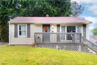 1417 Colonial Boulevard NE, Canton, OH 44614