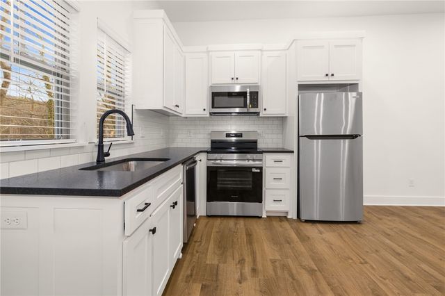 531 S Wood Avenue 4, Fayetteville, AR 72701