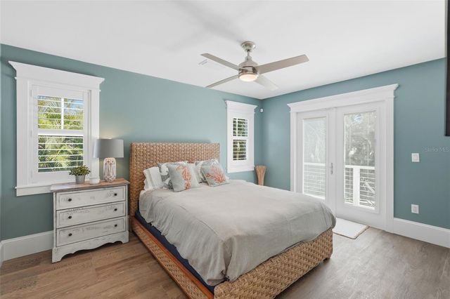 213 84TH STREET, Holmes Beach, FL 34217