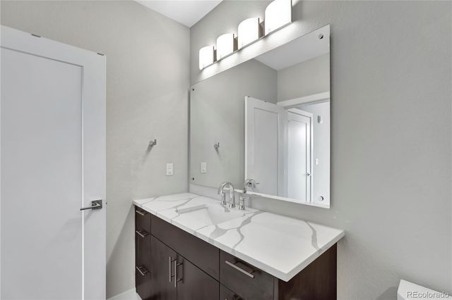 6618 E Lowry Boulevard 210, Denver, CO 80230