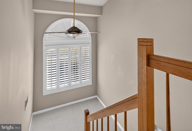 7452 CROSS GATE LN, Alexandria, VA 22315