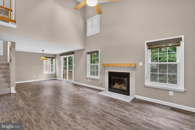 7452 CROSS GATE LN, Alexandria, VA 22315