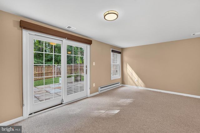 7452 CROSS GATE LN, Alexandria, VA 22315