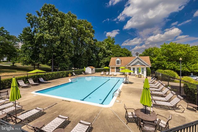 7452 CROSS GATE LN, Alexandria, VA 22315
